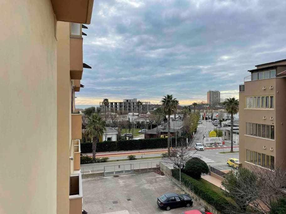 Appartamento Il Mosaico Porto SantʼElpidio Exterior foto